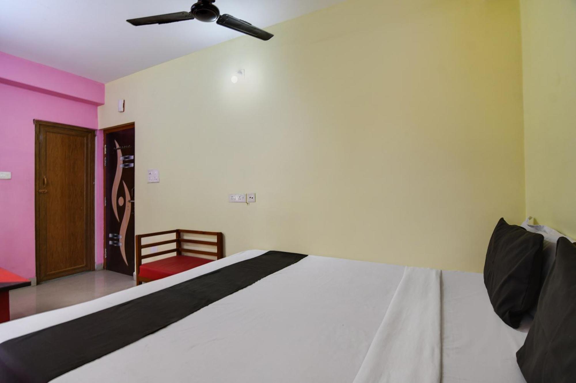 Hotel O Shree Balaji Hotel Солт-Лейк-Сити Экстерьер фото